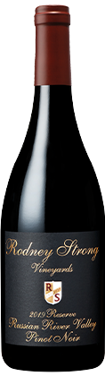 2019 Reserve Pinot Noir Bottle