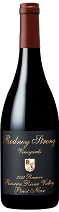 2021 Reserve Pinot Noir Bottle